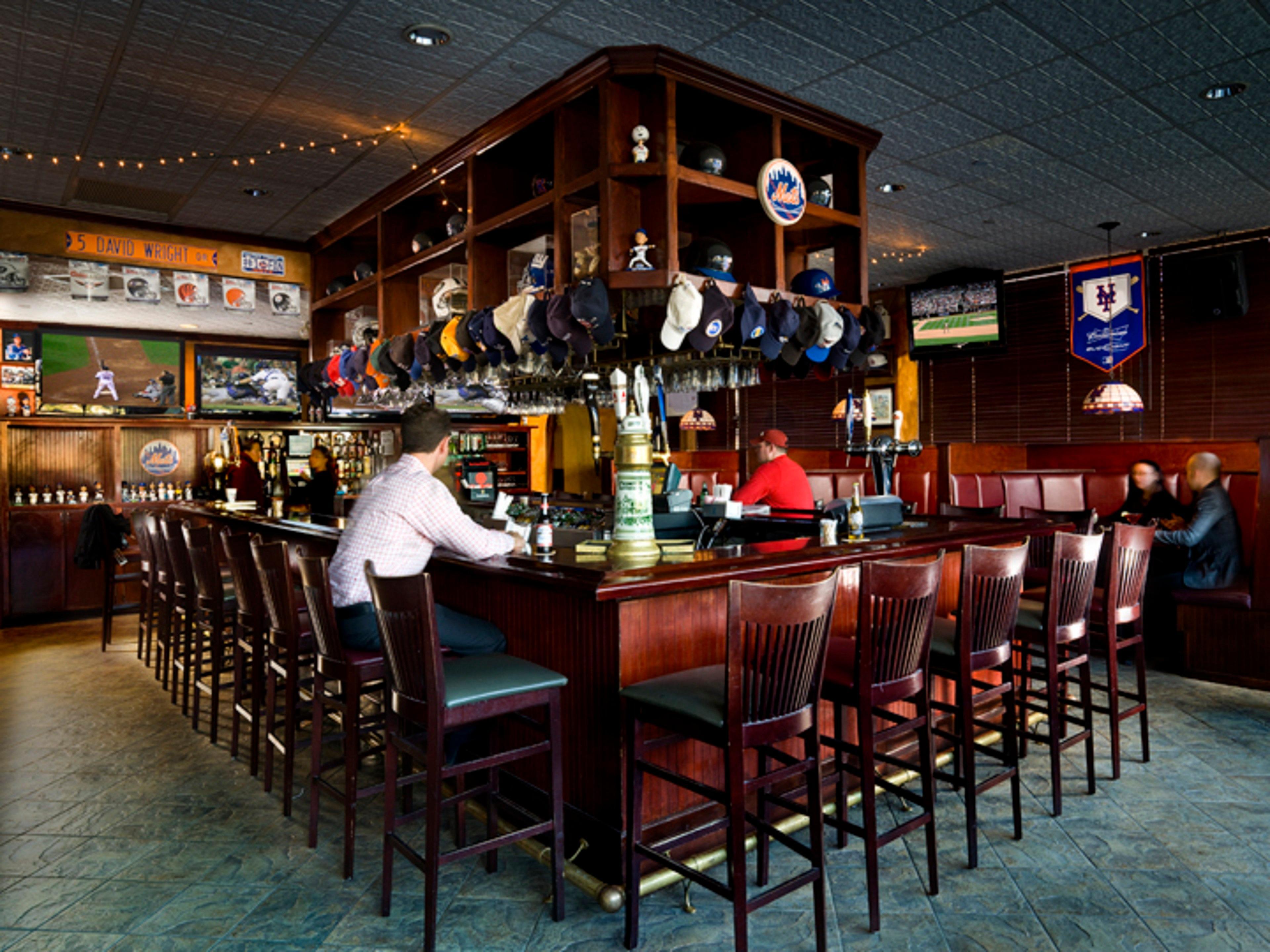 The Laguardia Hotel New York Exterior photo