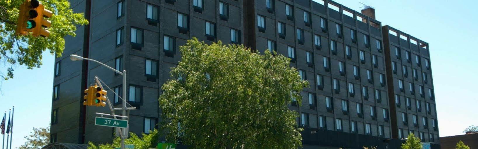 The Laguardia Hotel New York Exterior photo